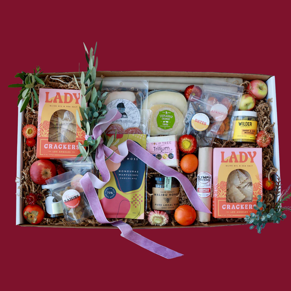 Classic Small Gift Basket – Lady & Larder