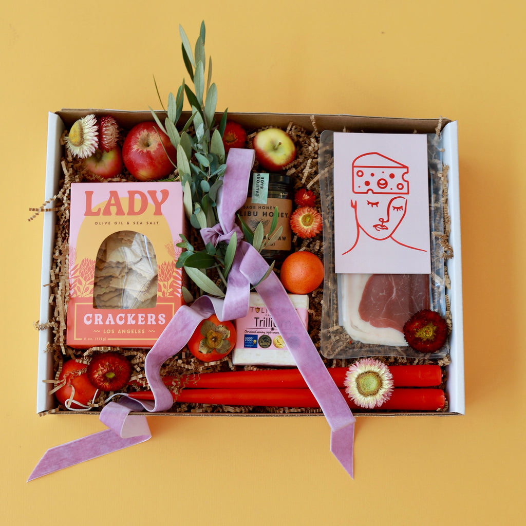 Classic Small Gift Basket – Lady & Larder