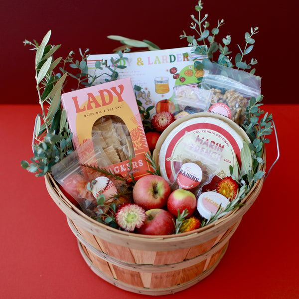 Classic Small Gift Basket – Lady & Larder